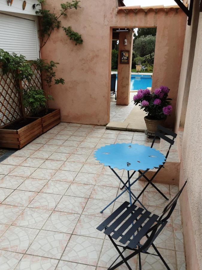 L'Eolyre Bed & Breakfast La Motte-d'Aigues Exterior foto