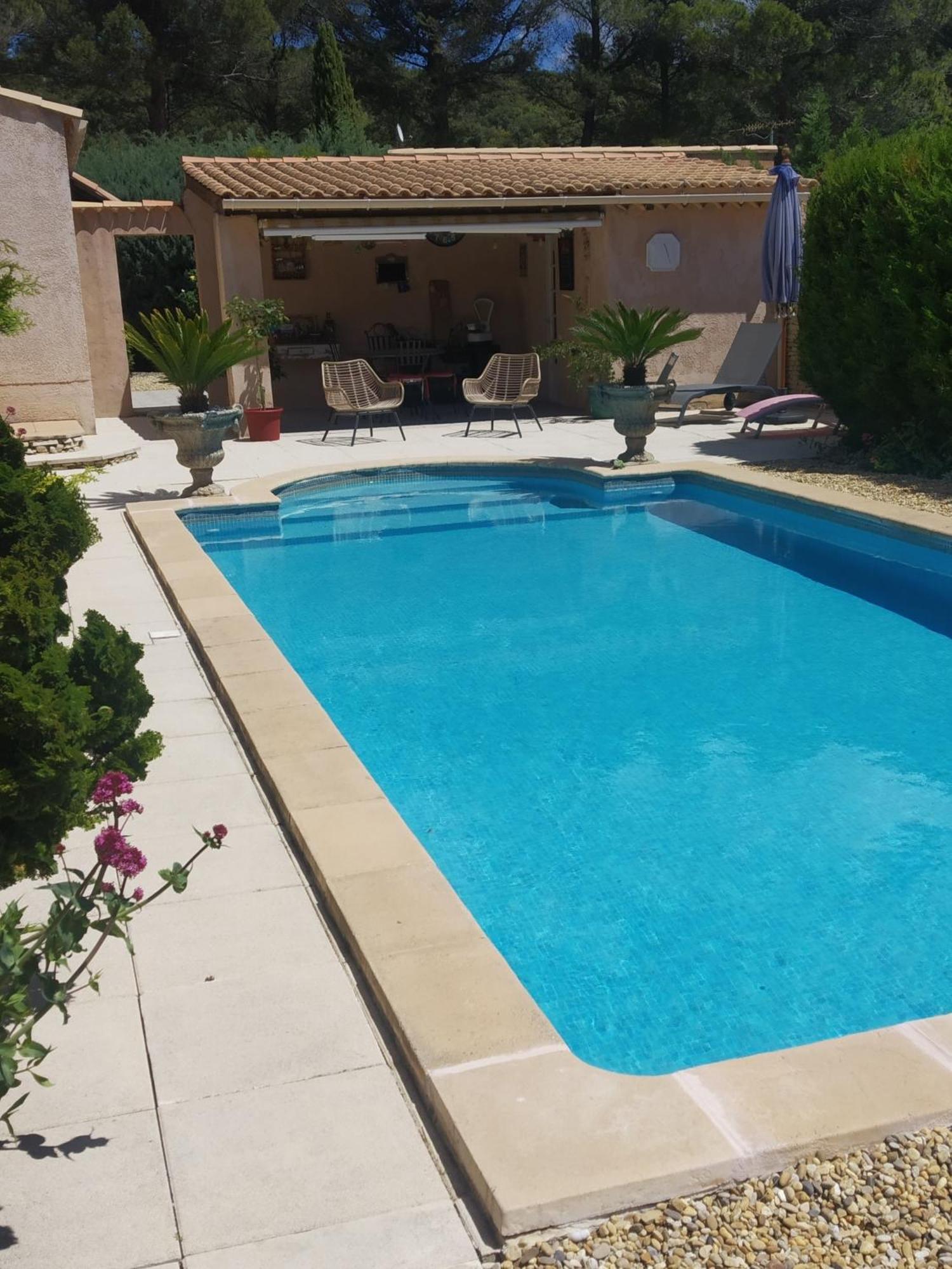 L'Eolyre Bed & Breakfast La Motte-d'Aigues Exterior foto